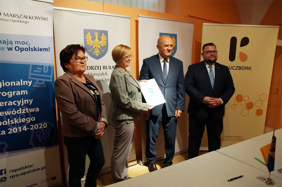 Oficjalne podpisanie umowy